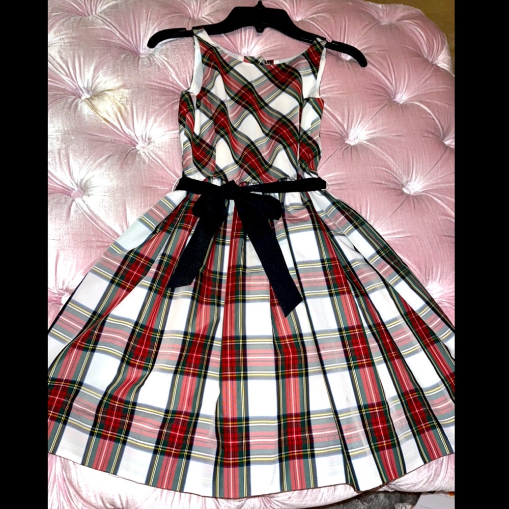 Polo by Ralph Lauren girls plaid dress. Size 6. Excellent condition. Worn once.